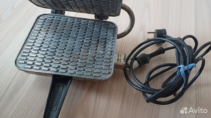 Вафельница СССР электрическая