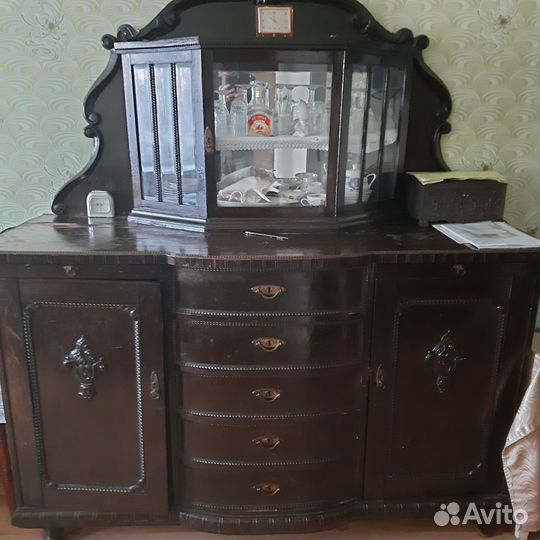 Старинный буфет