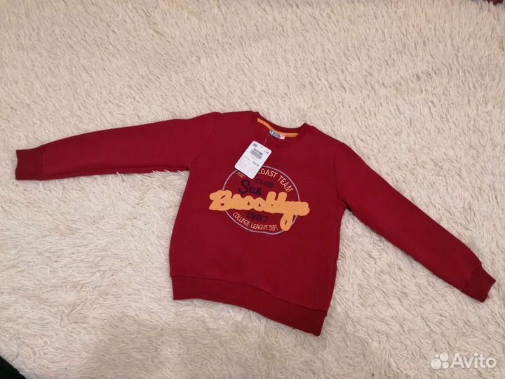 Джинсы и свитшот