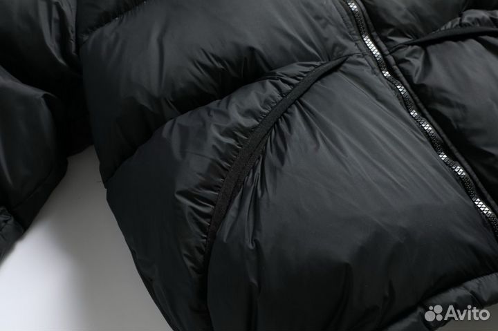 Пуховик Stussy Черный с вышивкой