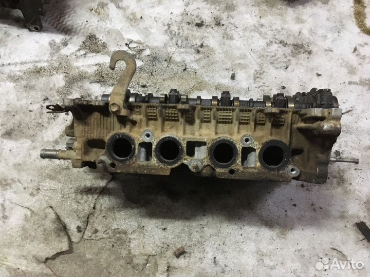 Головка блока цилиндров (Toyota Corolla)