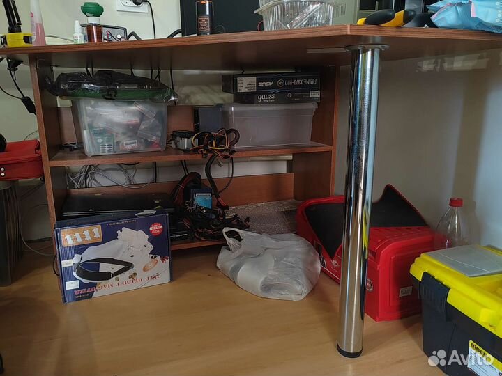 Компьютерный стол