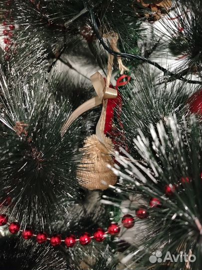 Елочные игрушки