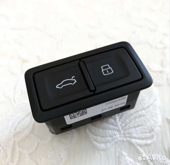 Кнопка багажника Audi A4 A6 A7 A8 Q3 Q5 4G0959831D