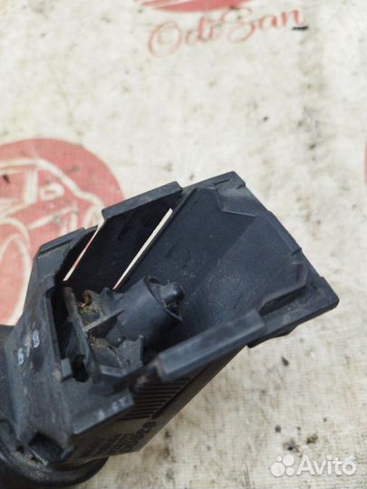 Форсунка омывателя фар левая Nissan Murano Z50