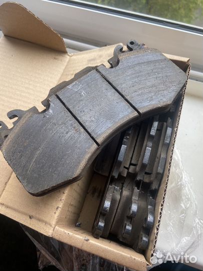 Передние тормозные колодки range rover
