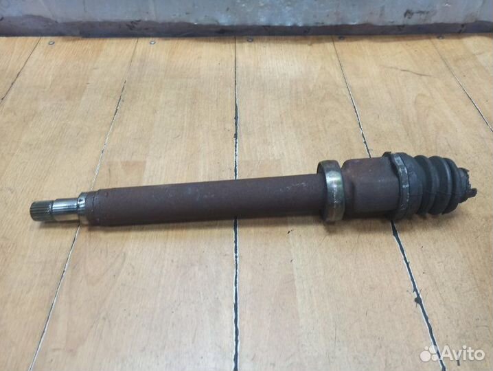 Промежуточный вал кпп Ford Fiesta fuja 2006