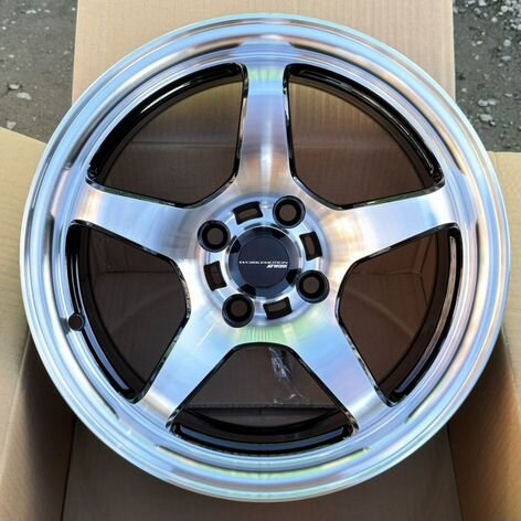 Литые диски Sakura Wheels 181 7×R15 4×100