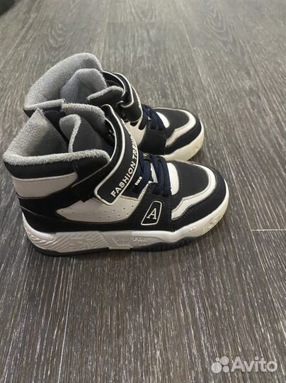 Ботинки с утеплителем