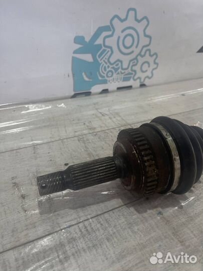 Привод передний правый Hyundai Elantra 4