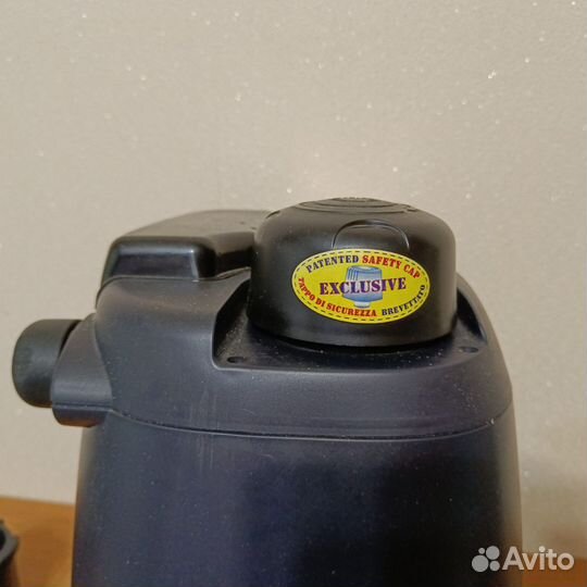 Кофемашина delonghi почти новая