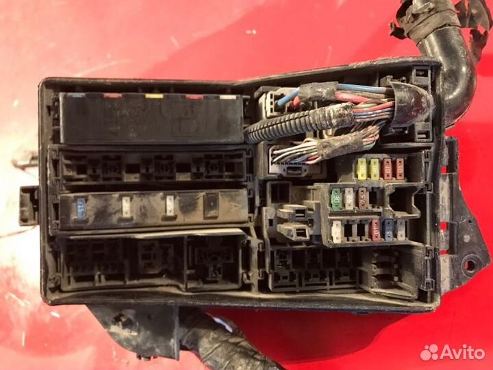 Блок предохранителей Lexus Is 250