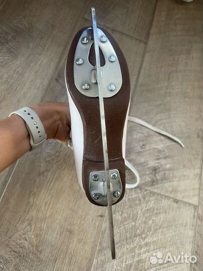 Коньки фигурные Graf davos gold 28