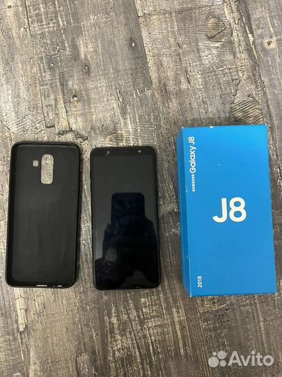 Samsung j8