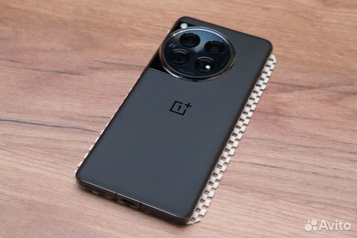 OnePlus 12, 16/512 ГБ