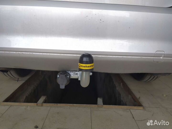 Фаркоп на Ford Focus 2004-2011 седан