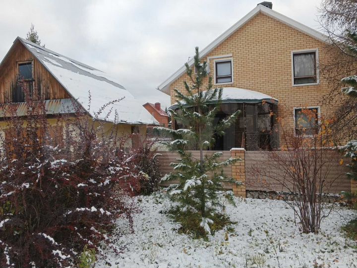 Дом 153,4 м² на участке 11,7 сот.