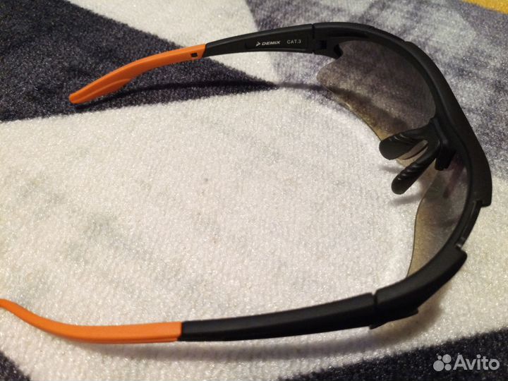 Солнцезащитные спортивные очки Demix