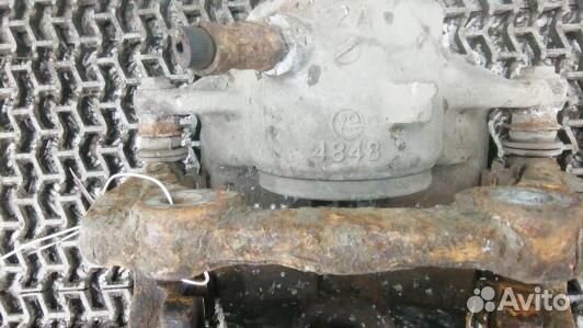 Суппорт тормозной передний правый mercedes benz C