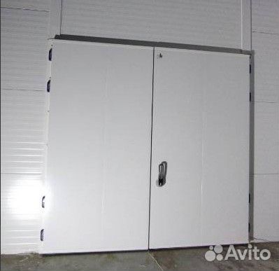 Дверь для охлаждаемых помещений