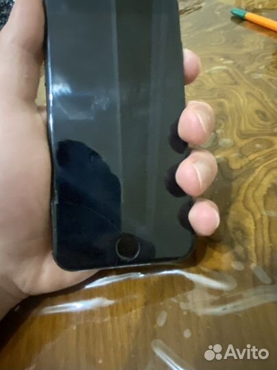 Телефон iPhone 7