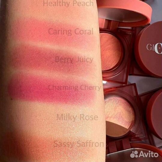 Huda Beauty Glowish Cheeky Vegan Blush Powder в от