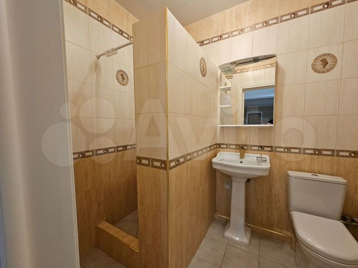 3-к. квартира, 130 м², 3/12 эт.