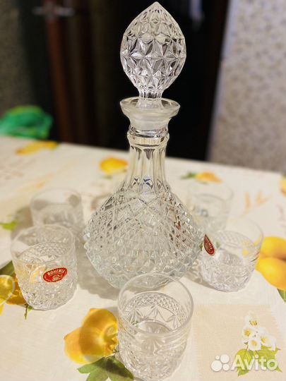 Графин и стаканы богемия