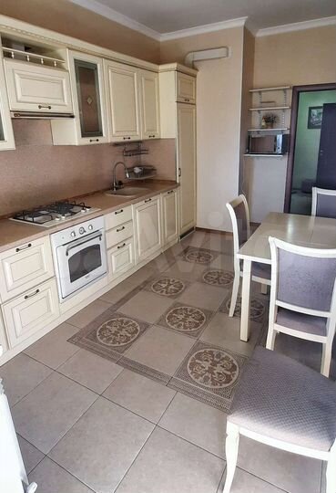 2-к. квартира, 82 м², 6/9 эт.