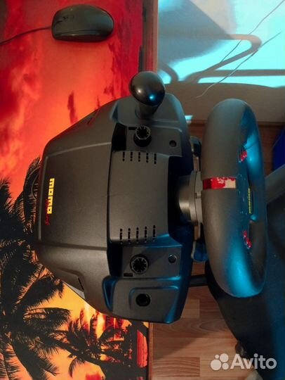 Игровой руль logitech momo racing 900