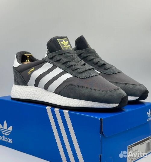 Adidas Iniki