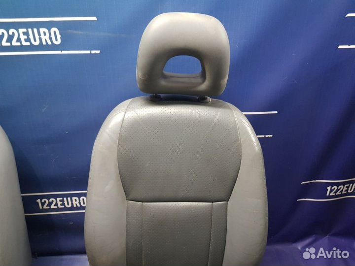 Сиденье салонное Toyota RAV4