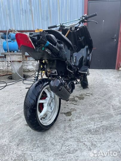 Yamaha aerox 100