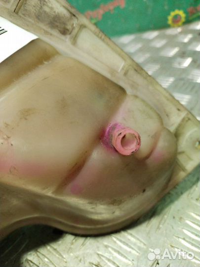 Бачок расширительный Volkswagen Passat B5+ седан