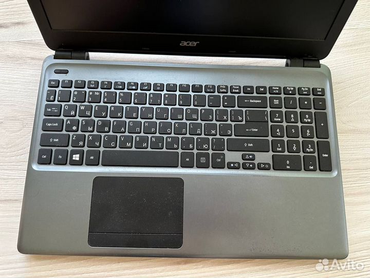 Ноутбук Acer E1