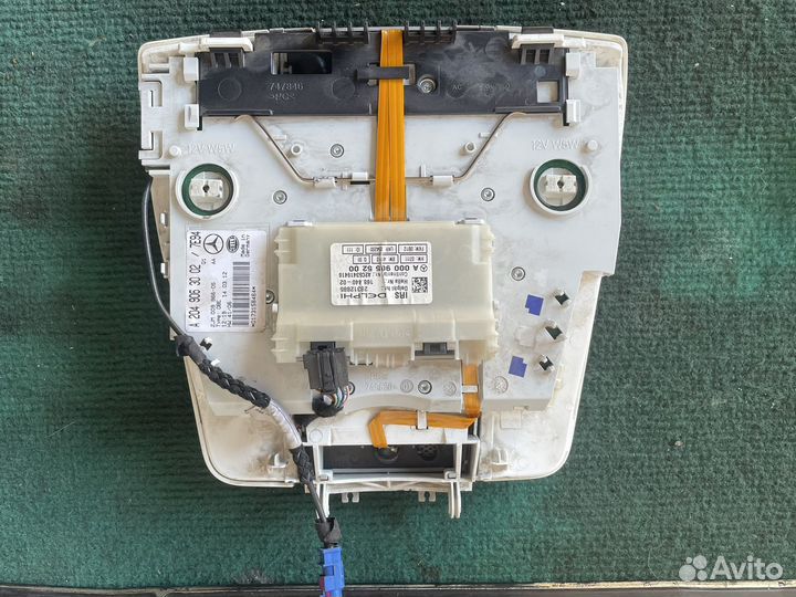 Плафон салона Mercedes Benz W204