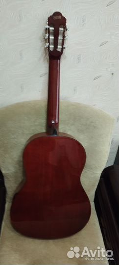 Классическая гитара бу