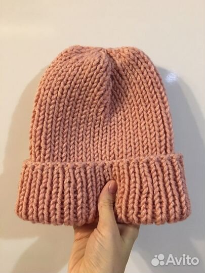 Вязаный комплект шапка +варешки