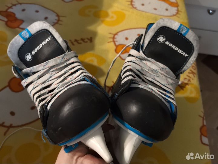 Коньки хоккейные детские