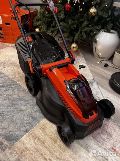 Газонокосилка Black Decker и реноватор Worx