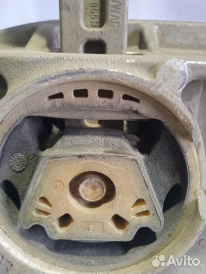 Подрамник двигателя Volkswagen Tiguan cawa 2010