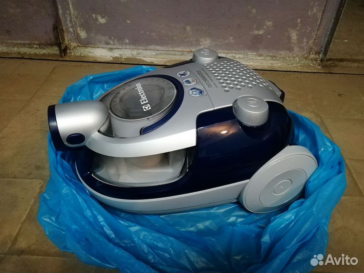 Пылесос electrolux