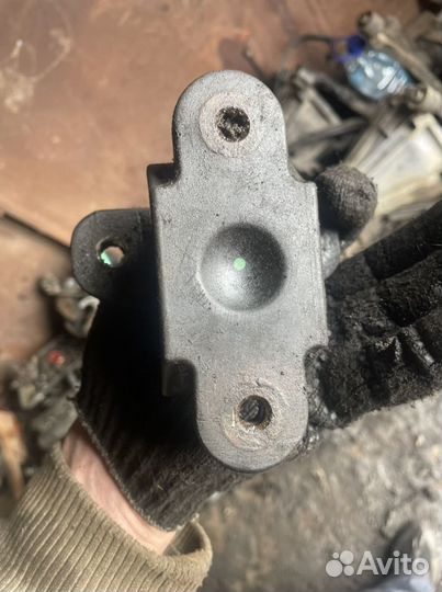 Подушка раздатки Сузуки гранд витара 2.0 98-05