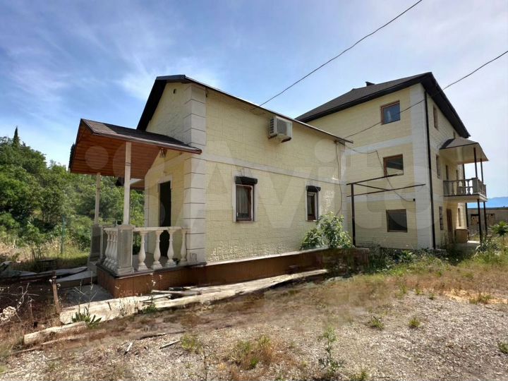 Дом 325,1 м² на участке 11,5 сот.