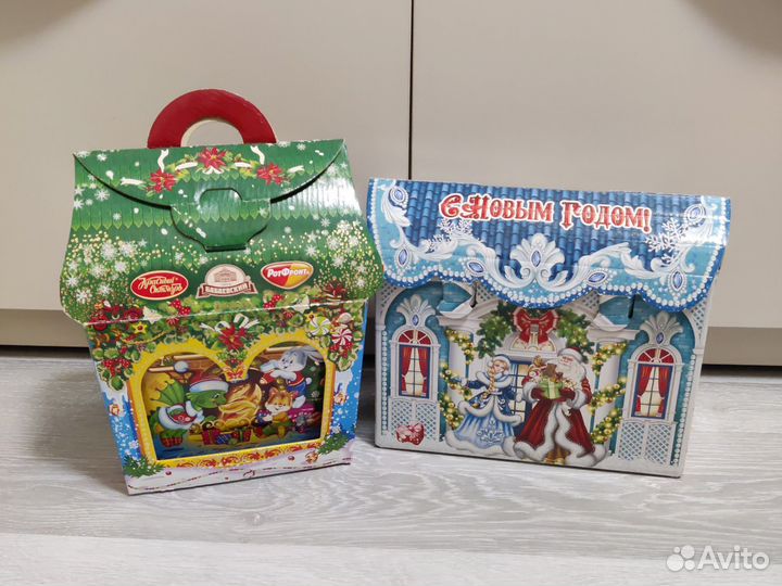Картонные коробки от новогодних подарков