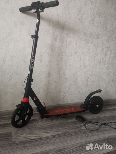 Электросамокат kickscooter