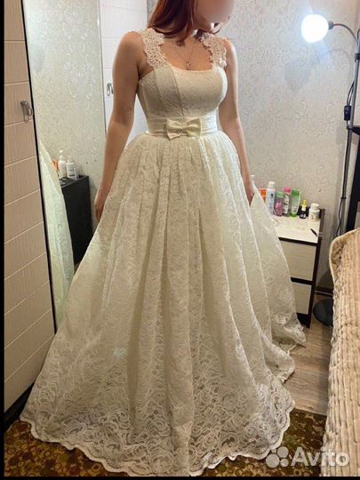 Свадебное платье