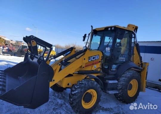 Машинист экскаватора погрузчика JCB 3cx