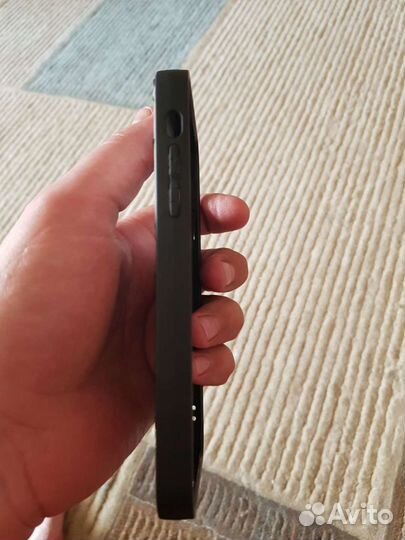 Чехол на iPhone 11