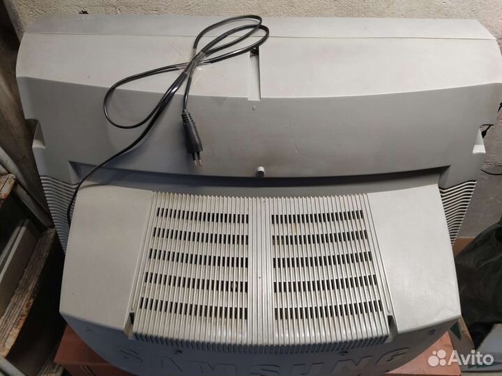 Телевизор samsung